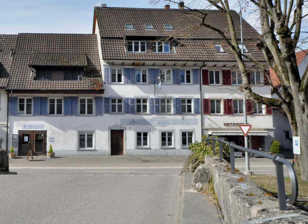 B&B Zum Rossli Zunzgen Exteriör bild